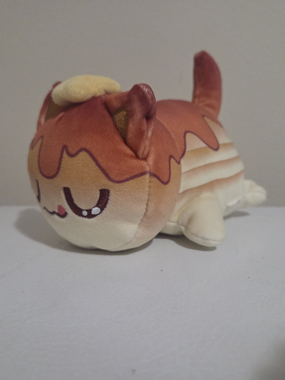 Aphmau MeeMeows Mystery Plush Pancake Cat 6in